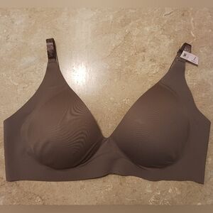 Victoria's Secret Seamless Tan Bra
